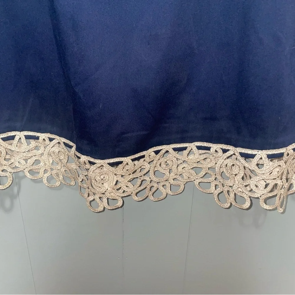 Lilly Pulizter Strapless Navy Dress with Gold Detail Trim Size 4 - Picture 3 of 5